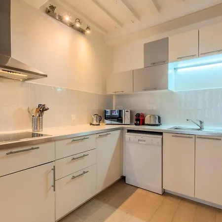 Old Town - Superb In Rue Esquermoise ! * Rijsel